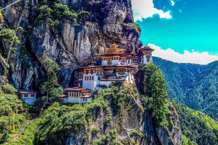 Bergtoppen, kloosters en avontuur in Bhutan