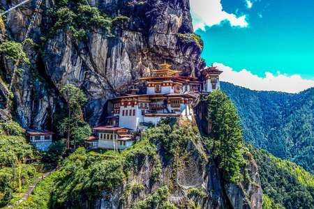 Bergtoppen, kloosters en avontuur in Bhutan