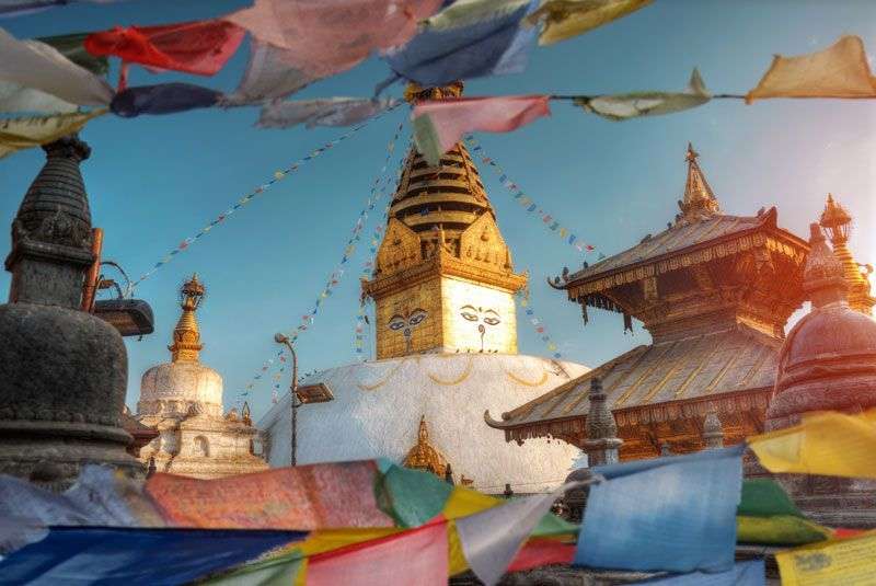 De gouden top van de Swayambhunath tempel<br>