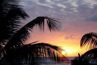 zondsondergang op Radhangar Beach<br>